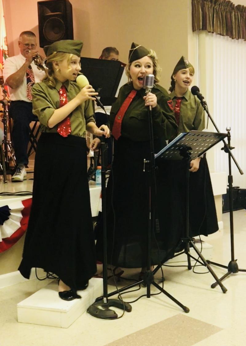 Andrews Sisters Tribute Trio